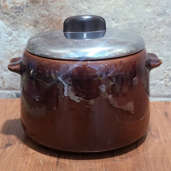 Vintage West Bend Bean Pot Crock Brown Glazed  Stoneware Metal Lid - Picture 1 of 12